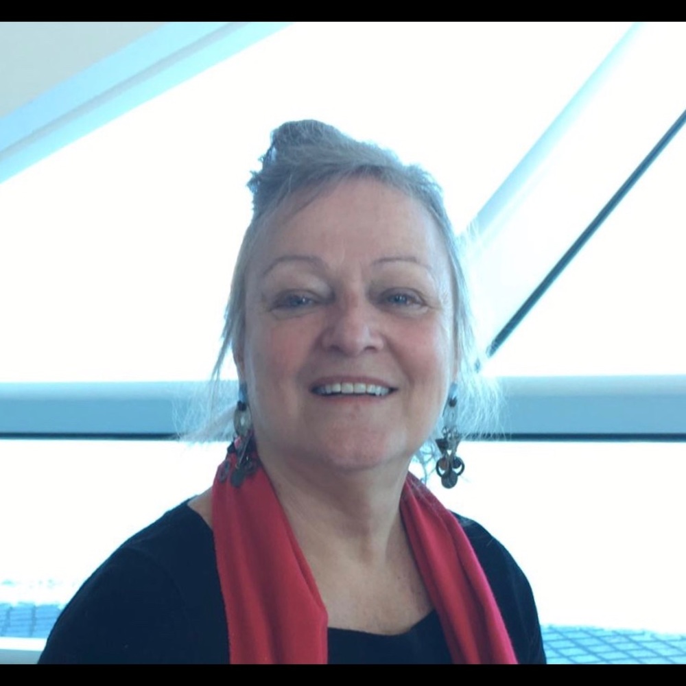 Meet your Posher, Angela